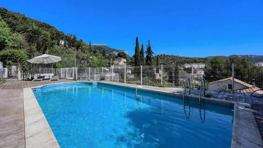 Ferienwohnung für 9 Personen, mit Pool in Toulon - 2
