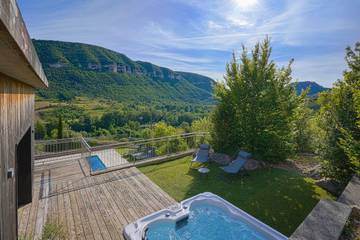 Villa for 8 People in Mostuéjouls, Gorges du Tarn, Photo 1