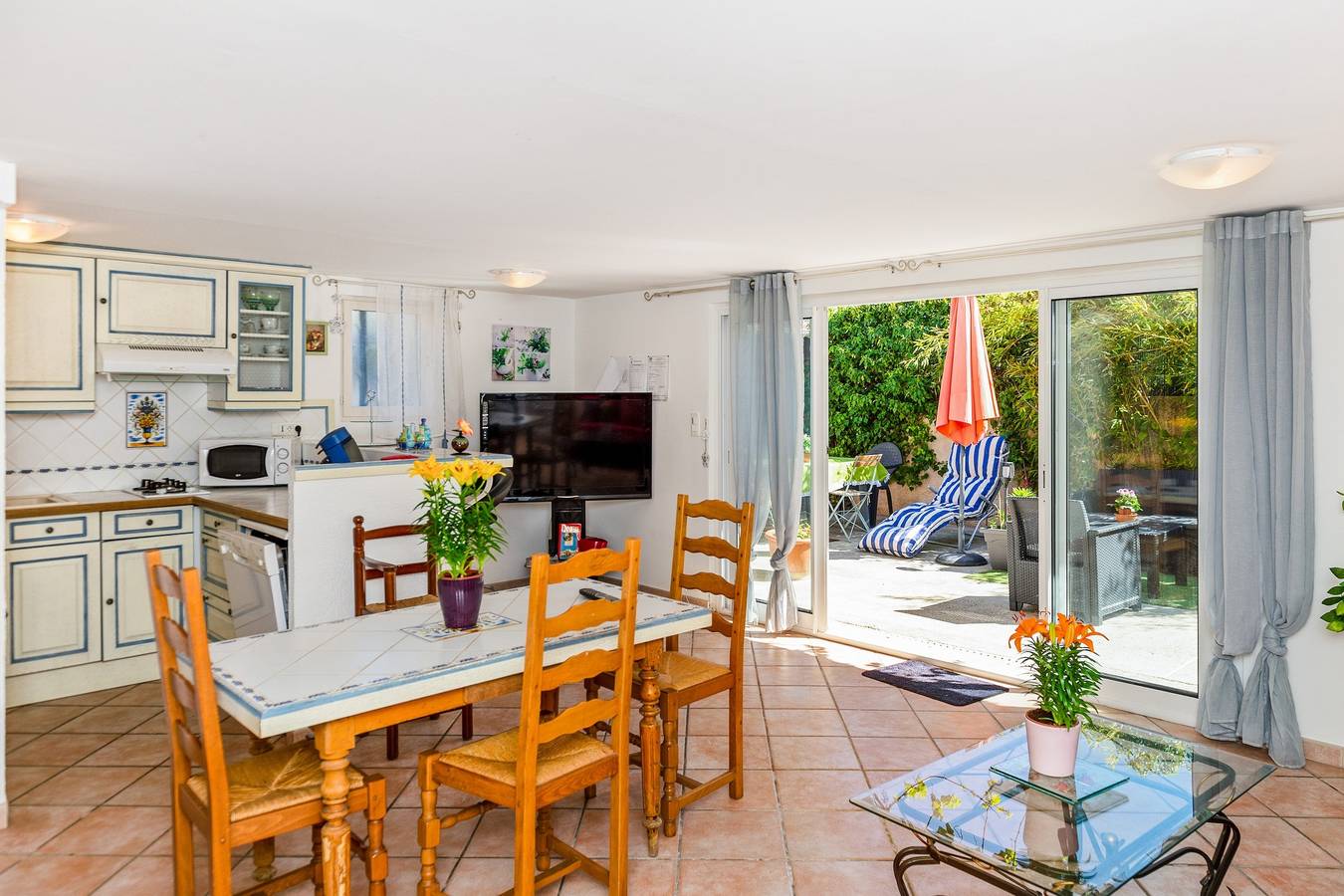 Apartamento entero, Casa encantadora en Arles sur Tech con vista a la montaña in Arles-sur-Tech, Región Céret