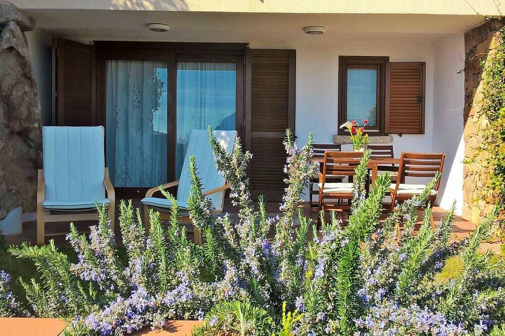 Appartamento intero, Incantevole e Fresca Casa Panoramica con vista sull'isola di Tavolara in Porto San Paolo, Loiri Porto San Paolo
