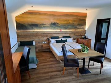Gîte pour 3 personnes, avec vue et jardin dans Ormož