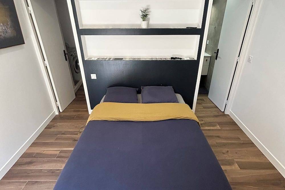 Apartamento entero, 2-room apartment - jacuzzi & terrace in La Trinité, Nizza Region