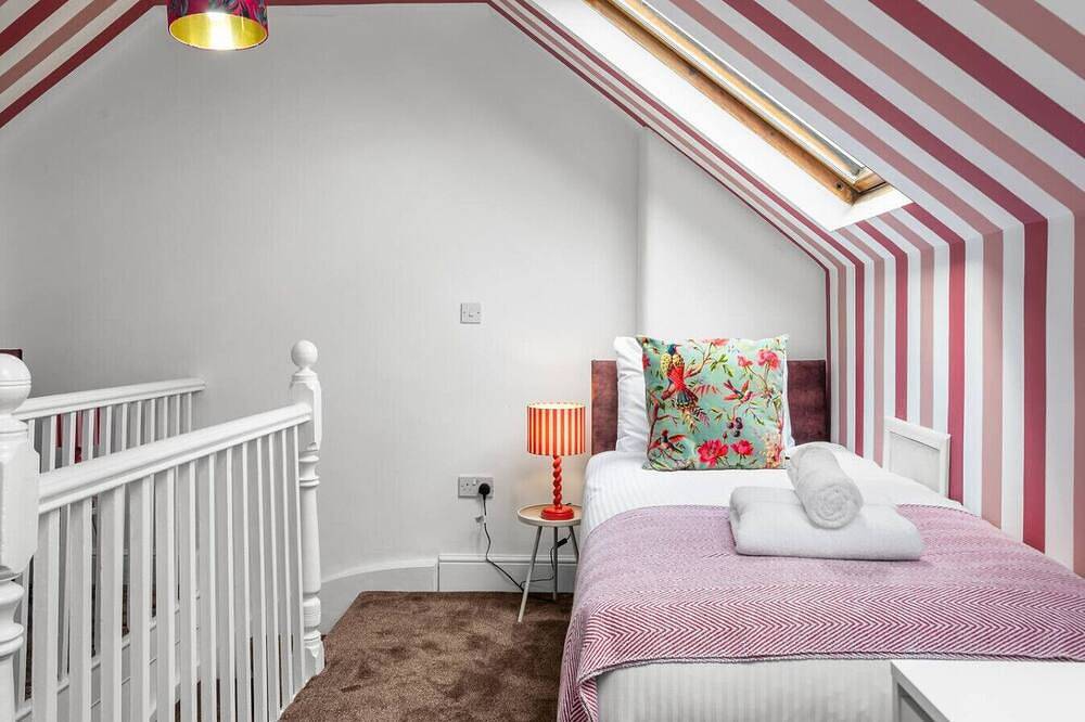 Stylish 3Br Victorian House | Garden, Bbq, Parking in Worcester, Worcestershire