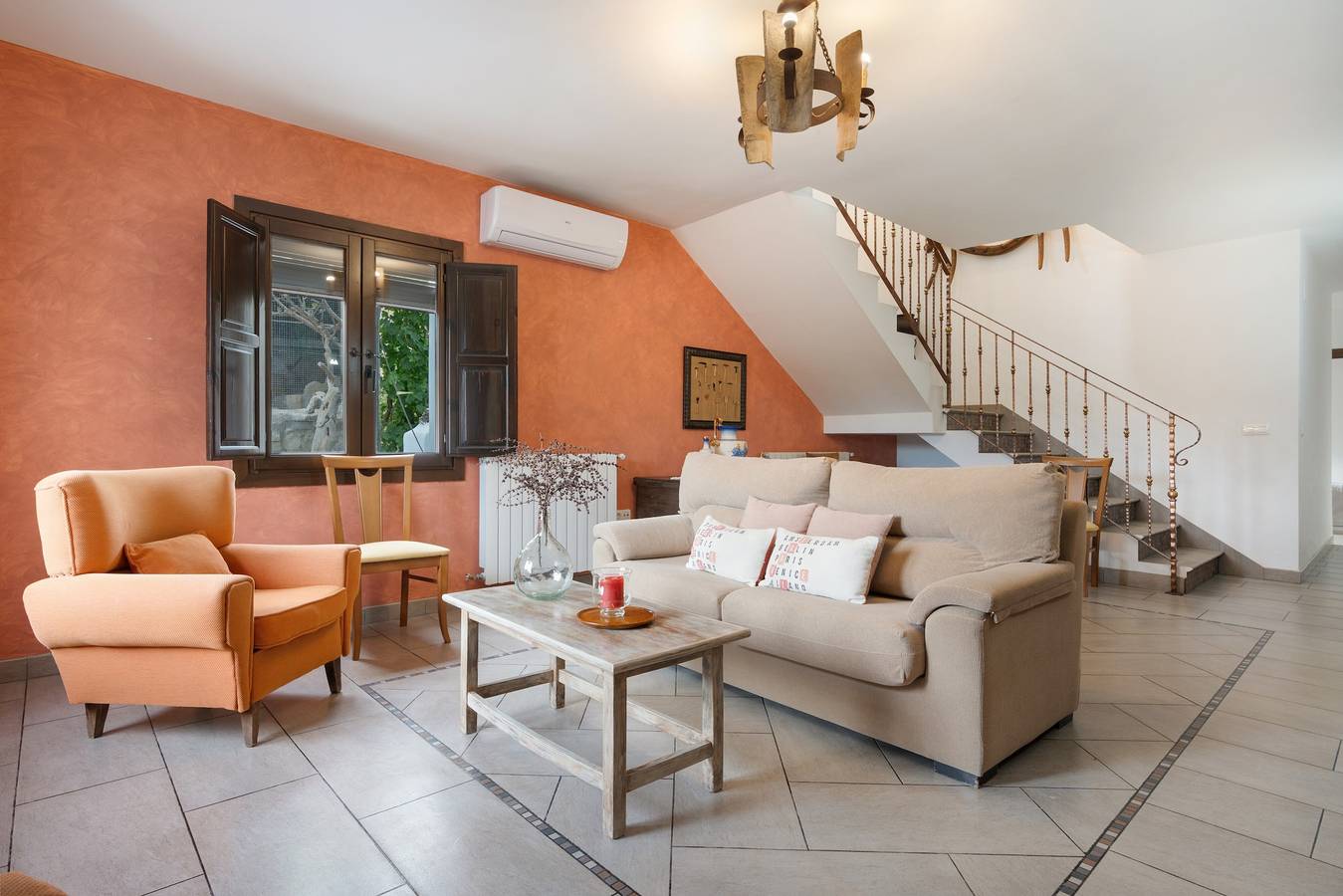 Casa de vacaciones 'Rica' con vistas a la montaña, Wi-Fi y aire acondicionado in Alhama de Granada, Provincia de Granada