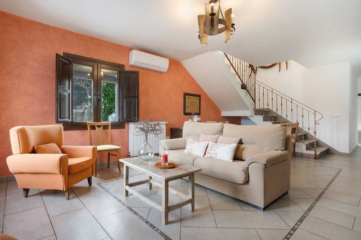 Maison de vacances 'Rica' avec vue sur la montagne, Wi-Fi et climatisation in Alhama de Granada, Province de Grenade