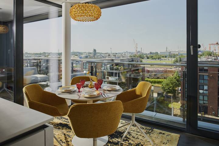 Ferienwohnung für 4 Personen, mit Sauna und Balkon in Emden
