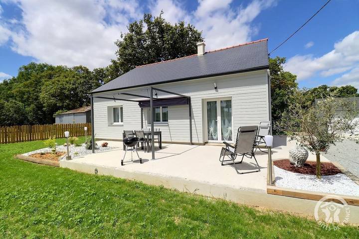 Gîte pour 4 personnes, avec Terrasse ainsi que Jardin et Vue à Guignen