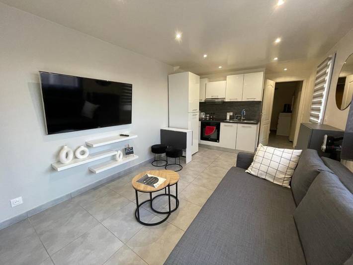 Gîte pour 4 personnes, avec terrasse à Osny - 3