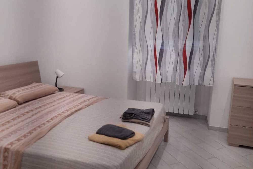 House in Savona (City), Savona