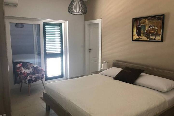 Finca für 12 Personen, mit Pool und Garten in Dalmatien - 4