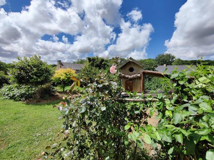 Location de vacances pour 4 personnes, avec Terrasse ainsi que Jardin et Vue à Bourg-Blanc