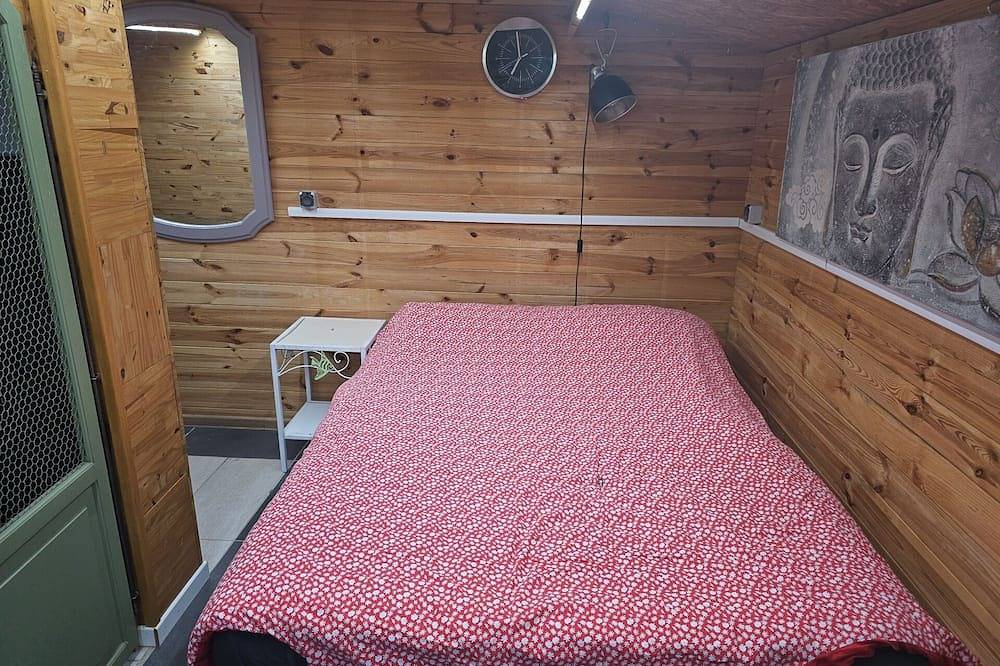 A cozy, quiet, and relaxing chalet in Roquefort-les-Pins, Mittelmeerküste (Frankreich)