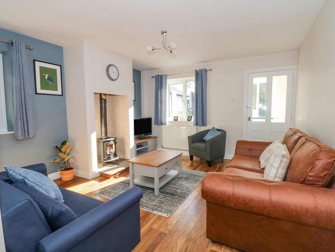 6 Hunters Green Close in Derbyshire