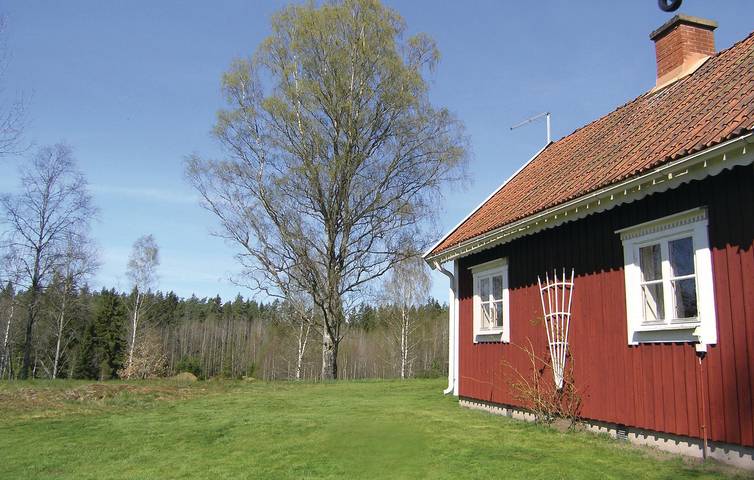 Hus för 4 Personer med trädgård in Jönköpings län