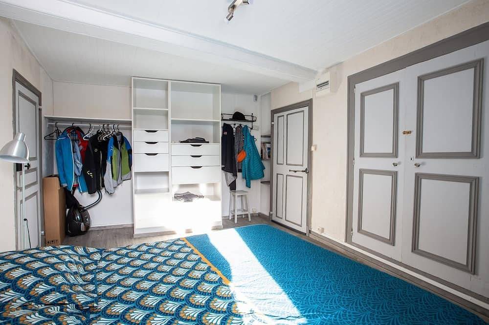Entire apartment, Special 2025 promotion- 10 % App T2, classified 2*, renovated, re-equipped, quiet, in Embrun, Écrins National Park