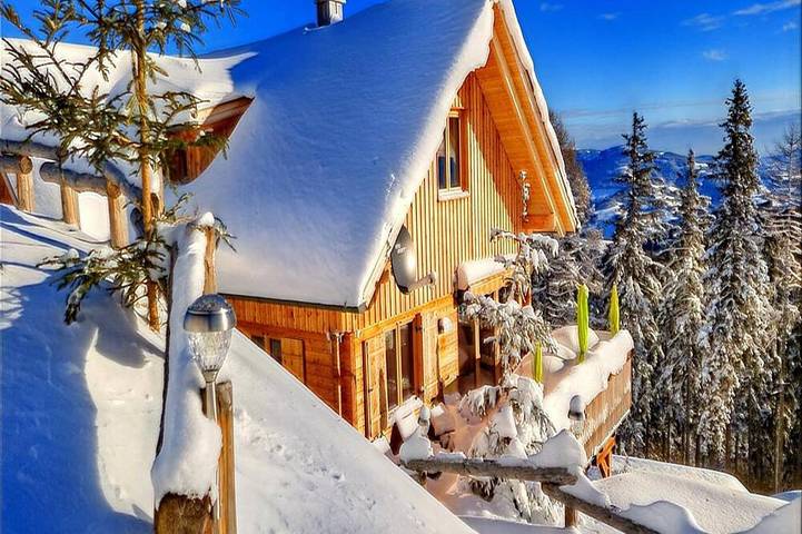 Chalet für 8 Personen, mit Whirlpool und Sauna sowie Terrasse, mit Haustier