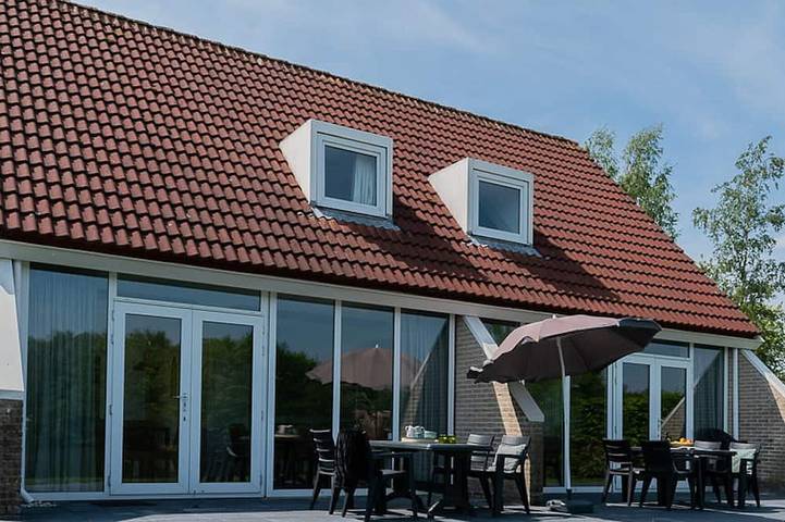 Lodge voor 14 personen, met terras en sauna in Westerwolde