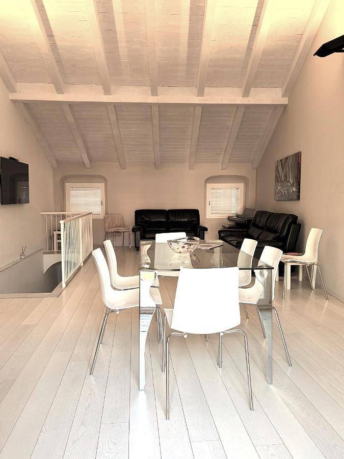 Budello di Alassio, ampio appartamento con box vicino al mare in Alassio, Riviera di Ponente