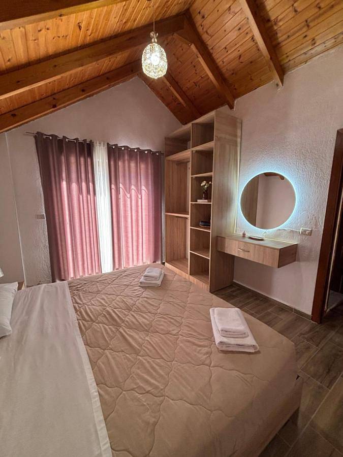 Appartement de vacances pour 4 personnes, avec vue et jardin