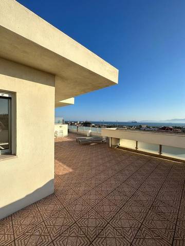 Ferienwohnung für 2 Personen, mit Terrasse und Ausblick in Cagliari