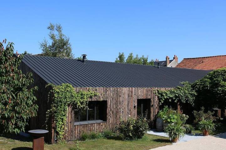 Habitación "Madeleine" con 2 camas individuales y mesa de invitados in La Ferté-Saint-Aubin, Sologne
