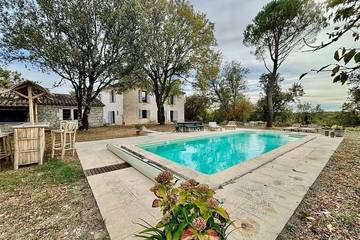 Gîte pour 2 personnes, avec jardin et terrasse dans Castelnau-Montratier-Sainte-Alauzie