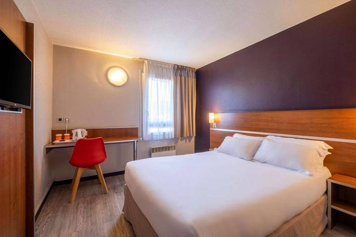 Hôtel pour 2 personnes, avec jardin, animaux acceptés à Linas
