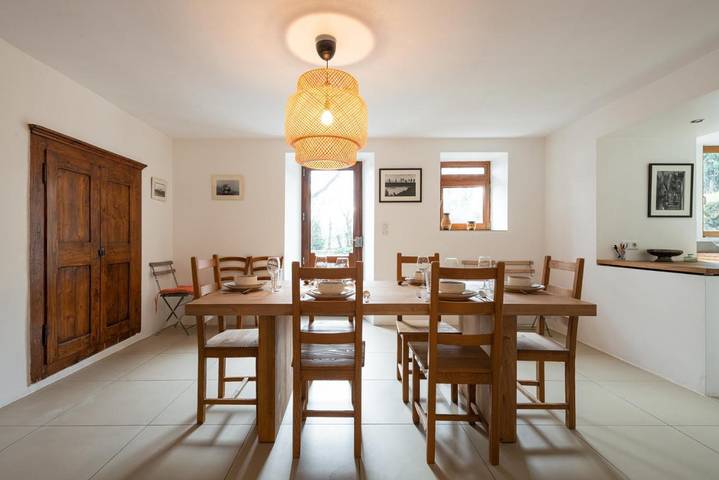 Location de vacances pour 10 personnes, avec vue et terrasse, animaux acceptés à Cruseilles - 4