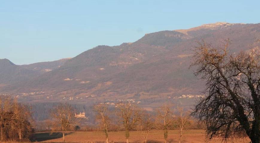 Gîte pour 4 personnes, avec jardin à Saint-Martin-de-Bavel
