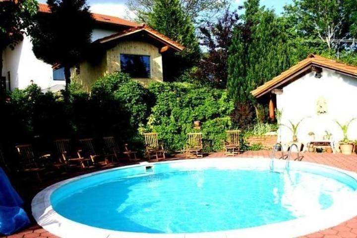 Ferienhaus für 16 Personen, mit Balkon und Terrasse sowie Sauna