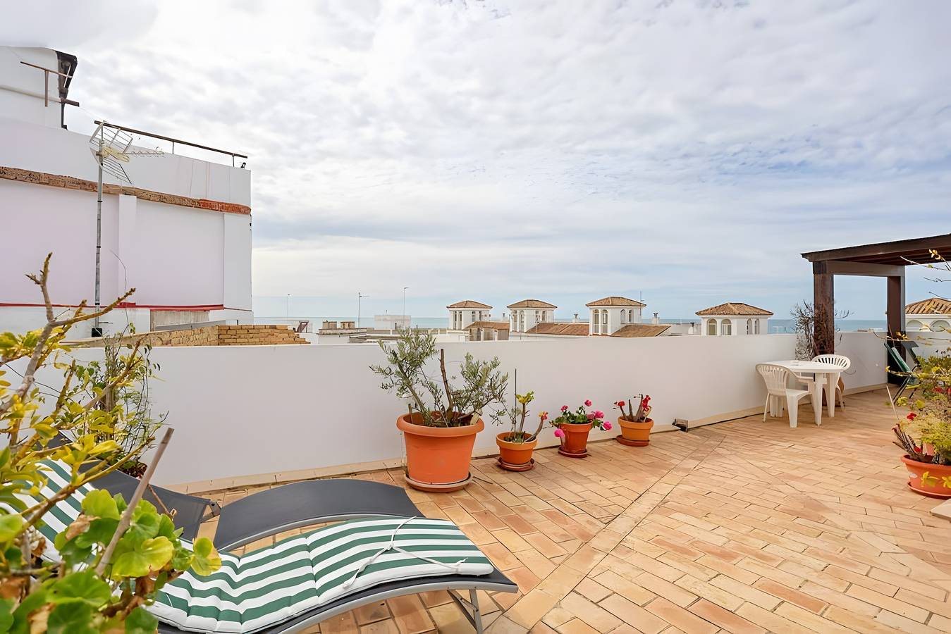 Ganze Wohnung, Apartment 'Paqui 1D' mit privater Terrasse, Wlan und Klimaanlage in Playa de los Bateles (Conil de la Frontera), Conil de la Frontera
