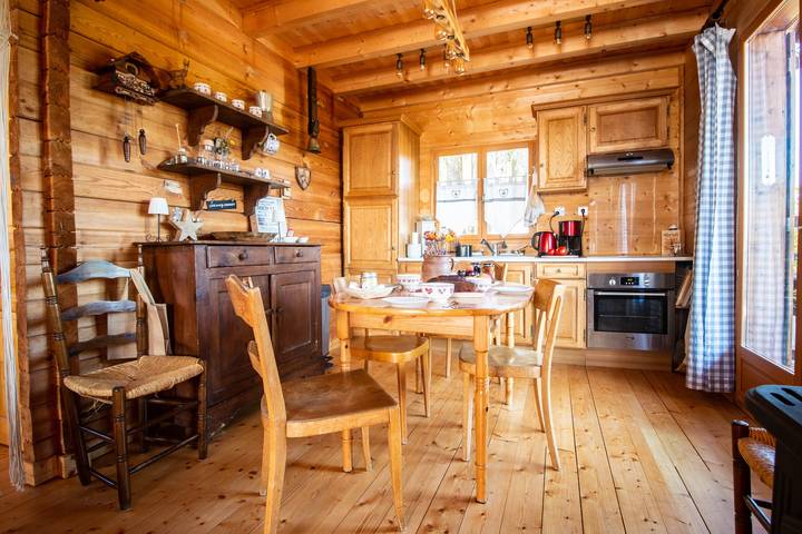 Chalet für 6 Personen, mit Garten und Terrasse sowie Pool im Jura - 3