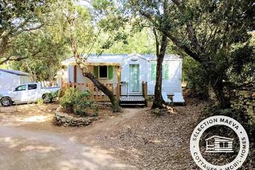 Camping für 6 Personen, mit Terrasse in Bonifacio