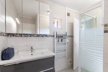 Location De Vacances pour 4 Personnes dans Peymeinade, Région de Cannes, Photo 4