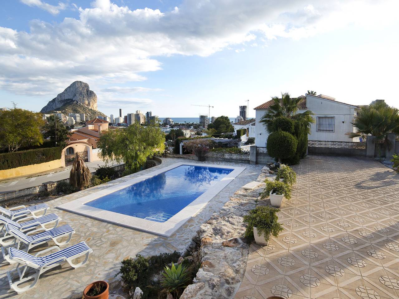 Jara in Marisol Park, Calpe