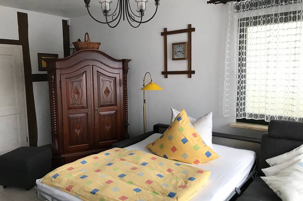 Ganze Wohnung, Ferienwohnung Kaufmann - Gästehaus Celina - We32747 in Gingst, Rügen