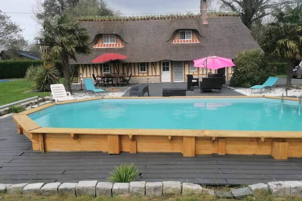 Au petit champignon.8 pers, piscine et spa chauffés in Saint-Pierre-des-Ifs, Région de Bernay