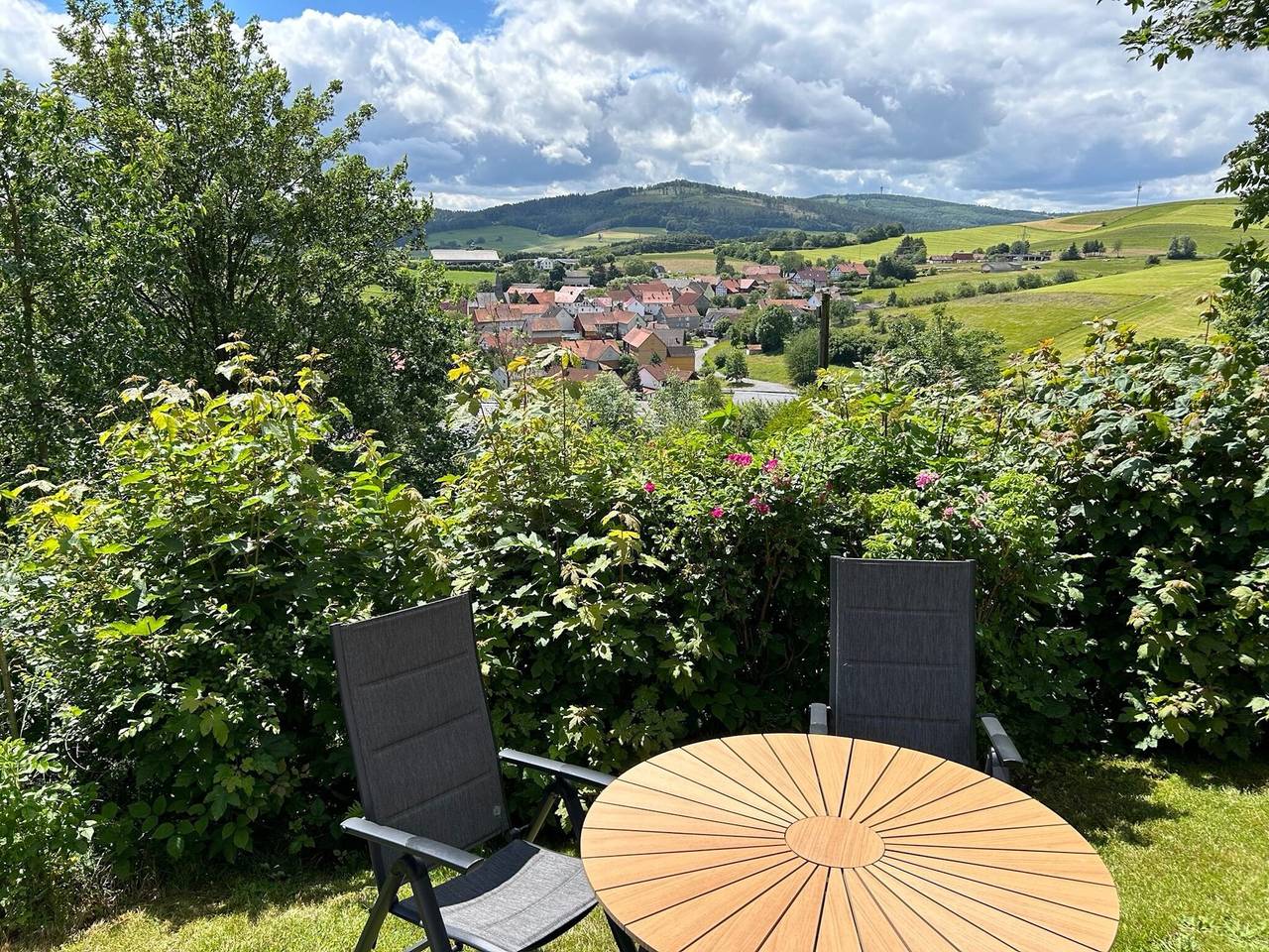 Ferienhaus im Knüllgebirge mit Balkon in Mühlbach (Hessen), Neuenstein