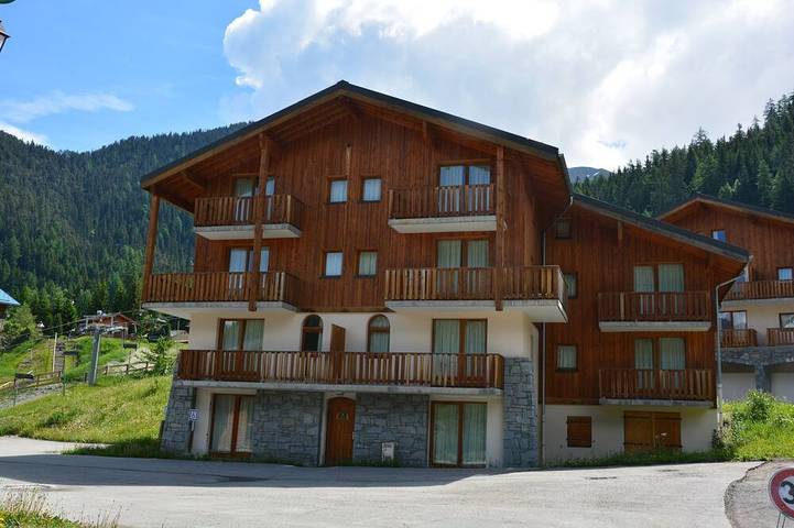 Chalet pour 4 personnes, avec sauna et piscine dans Valfréjus