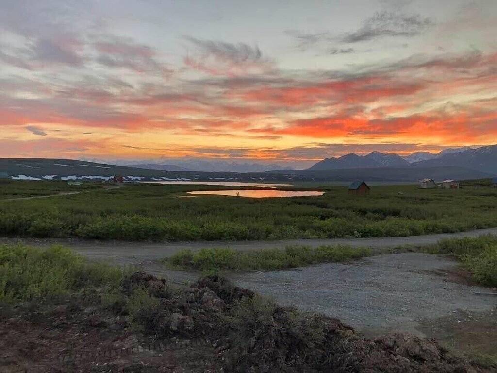 Ganze Wohnung, Snowmachining Bunkhouse near Summit Lake (Paxson, Ak) in Valdez-Cordova