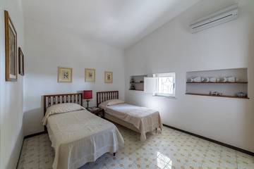 Villa pour 7 Personnes dans Santa Margherita di Pula, Région de Pula, Photo 4