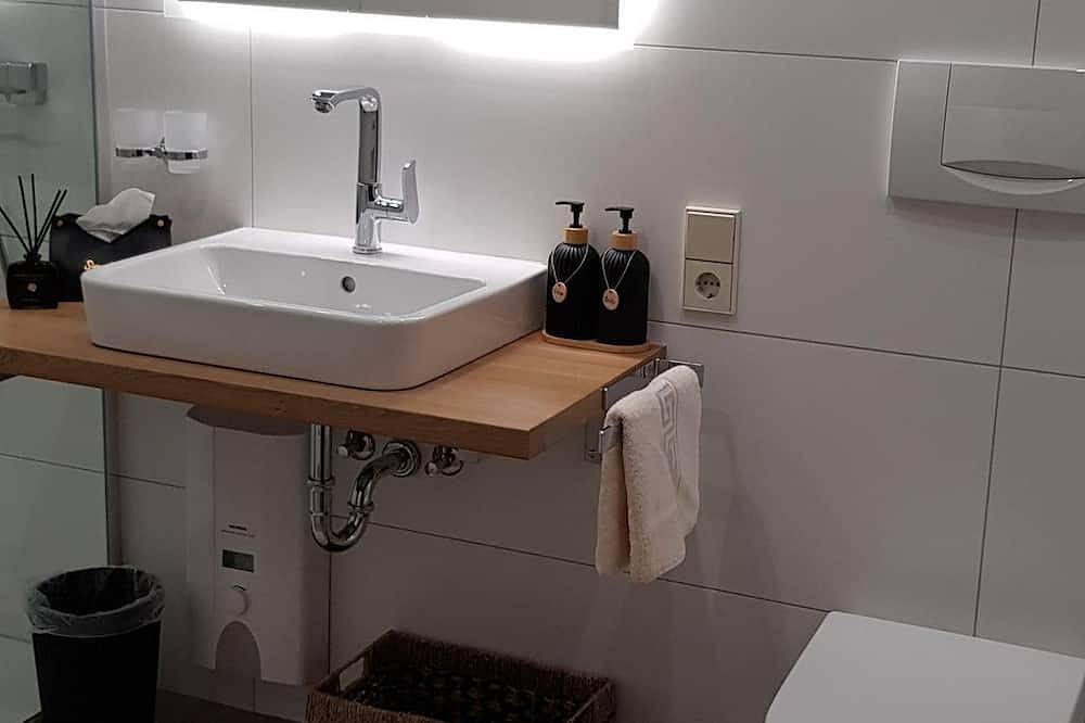 Ganze Wohnung, Ferienwohnung Schwirzheim - Ferienwohnung Schwirzheim mit 1 Schlafzimmer in Lahnstein, Osteifel