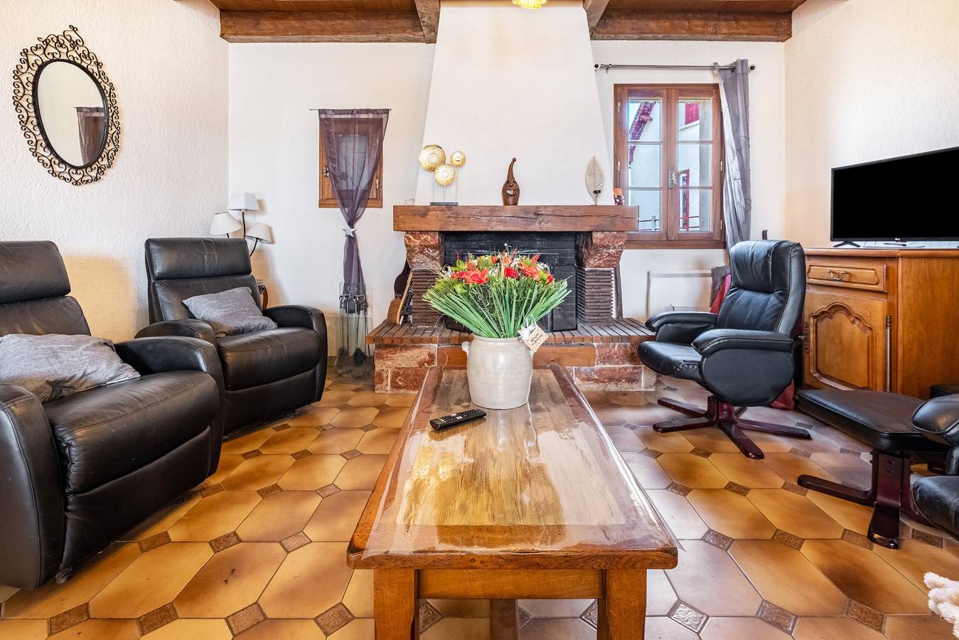 Gîte entre rocamadour, sarlat et saint cirq lapopie, piscine privé, maison indépendante, in Cœur de Causse, Quercy