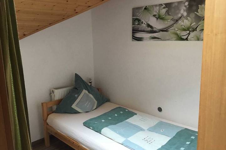 Ganze Wohnung, Ferienwohnung 40m² Typ B Parterre, 1 Schlafzimmer, max. 2 Personen - Haus in Wellendingen (Bonndorf), Bonndorf im Schwarzwald