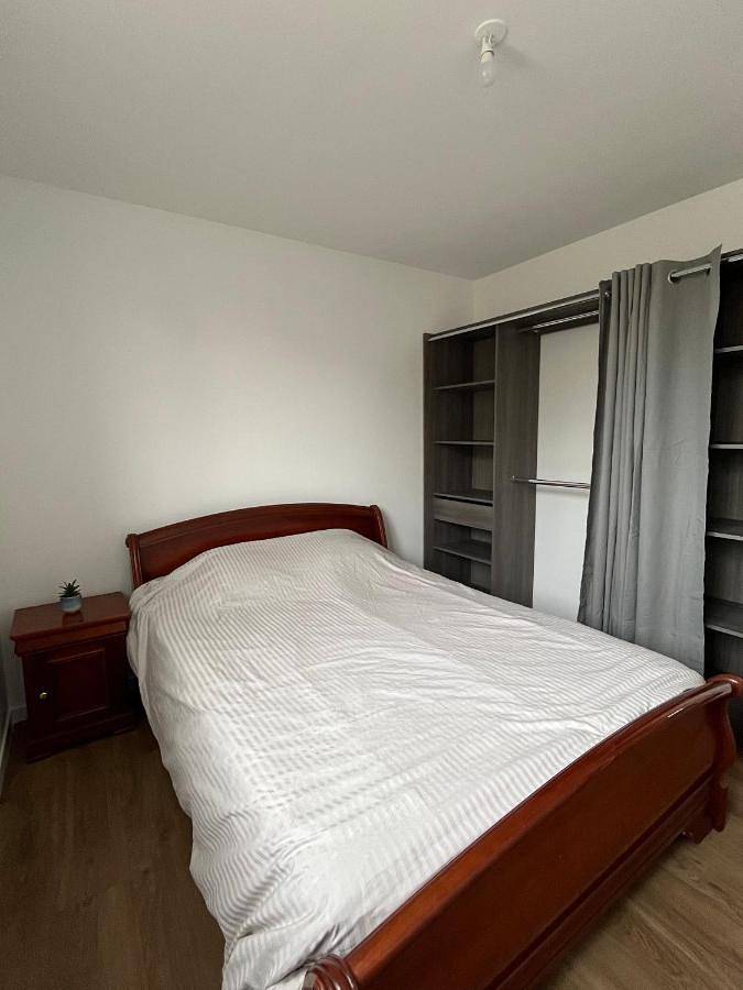 Appartement entier, Appartement à 4 min du métro in Saint-Genis-Laval, Lyon et ses environs