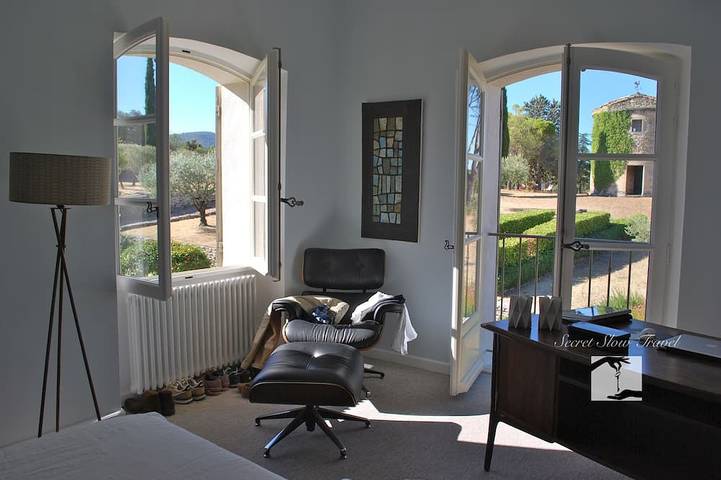 Gîte pour 10 personnes, avec jardin à Venasque - 4