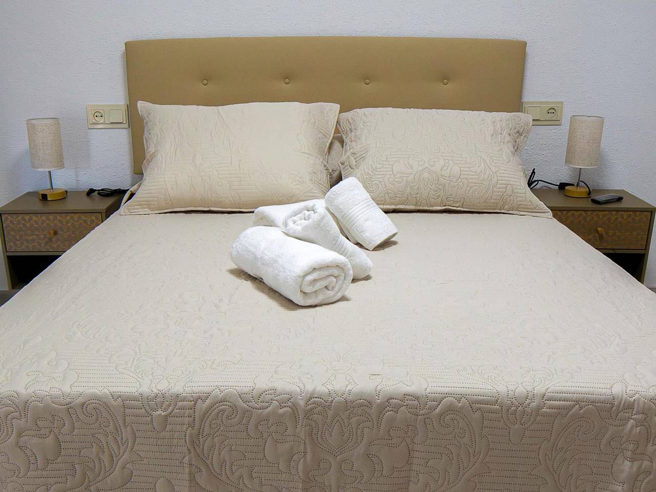 Apartamento entero, Apartamento acogedor con comodidades prácticas en Baza in Baza, Geoparque de Granada