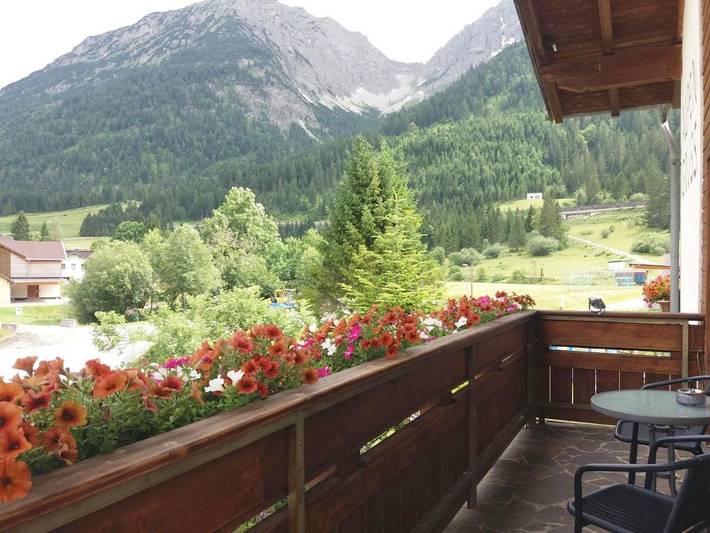 Ferienwohnung für 2 Personen, mit Garten und Terrasse in Heiterwang - 2