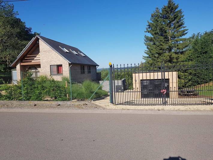 Location de vacances pour 12 personnes, avec vue ainsi que jardin et sauna, animaux acceptés dans Beffe