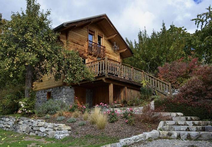 Chalet pour 5 personnes, avec vue ainsi que terrasse et jardin, animaux acceptés